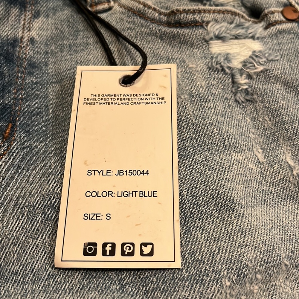 NWT Judy Blue High Waisted Rise Light Wash Bermuda Long Jeans Shorts New Small - Picture 3 of 13